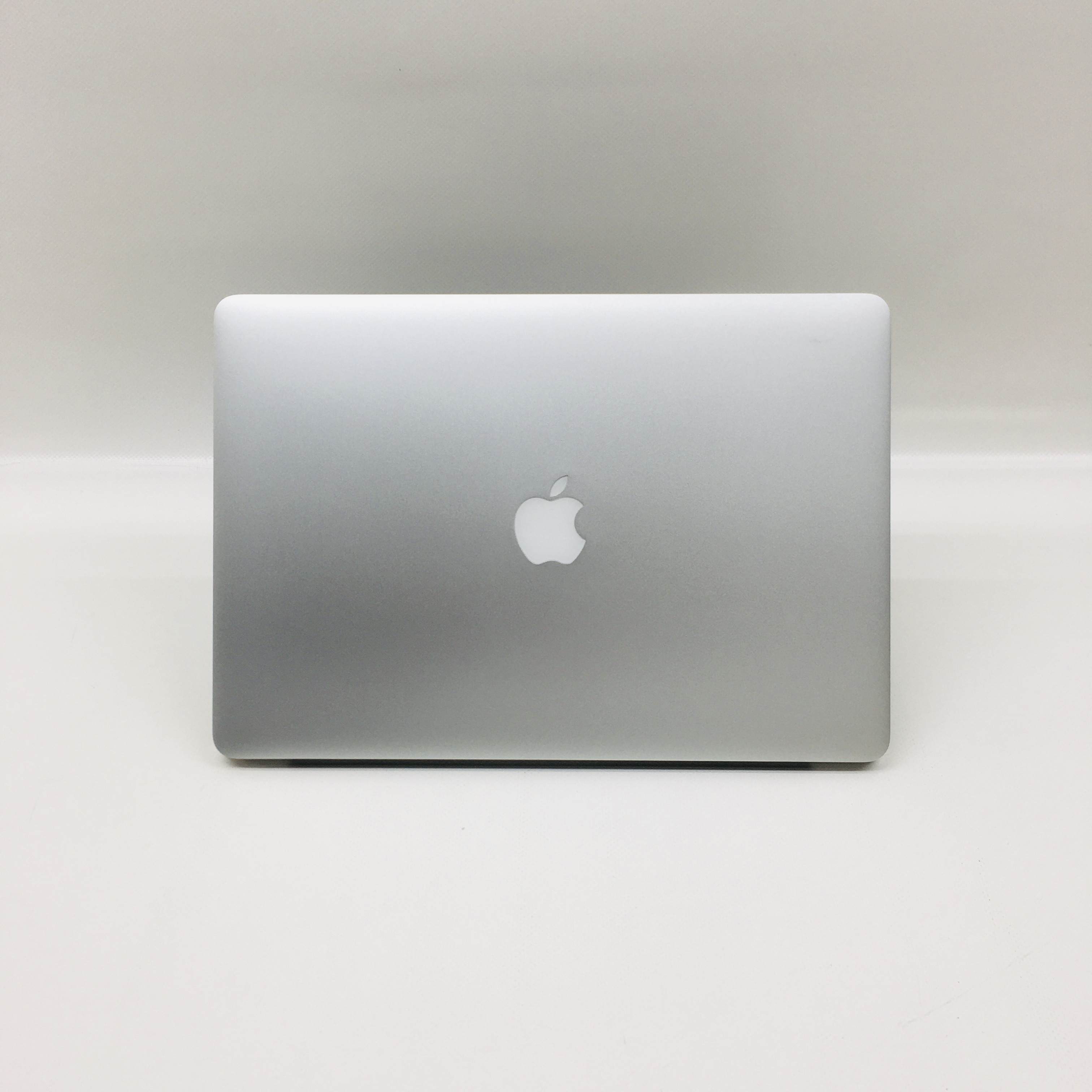 MacBook Pro Retina 15" Mid 2015 (Intel Quad-Core i7 2.5 GHz 16 GB RAM 512 GB SSD), Intel Quad-Core i7 2.5 GHz, 16 GB RAM, 512 GB SSD, image 4